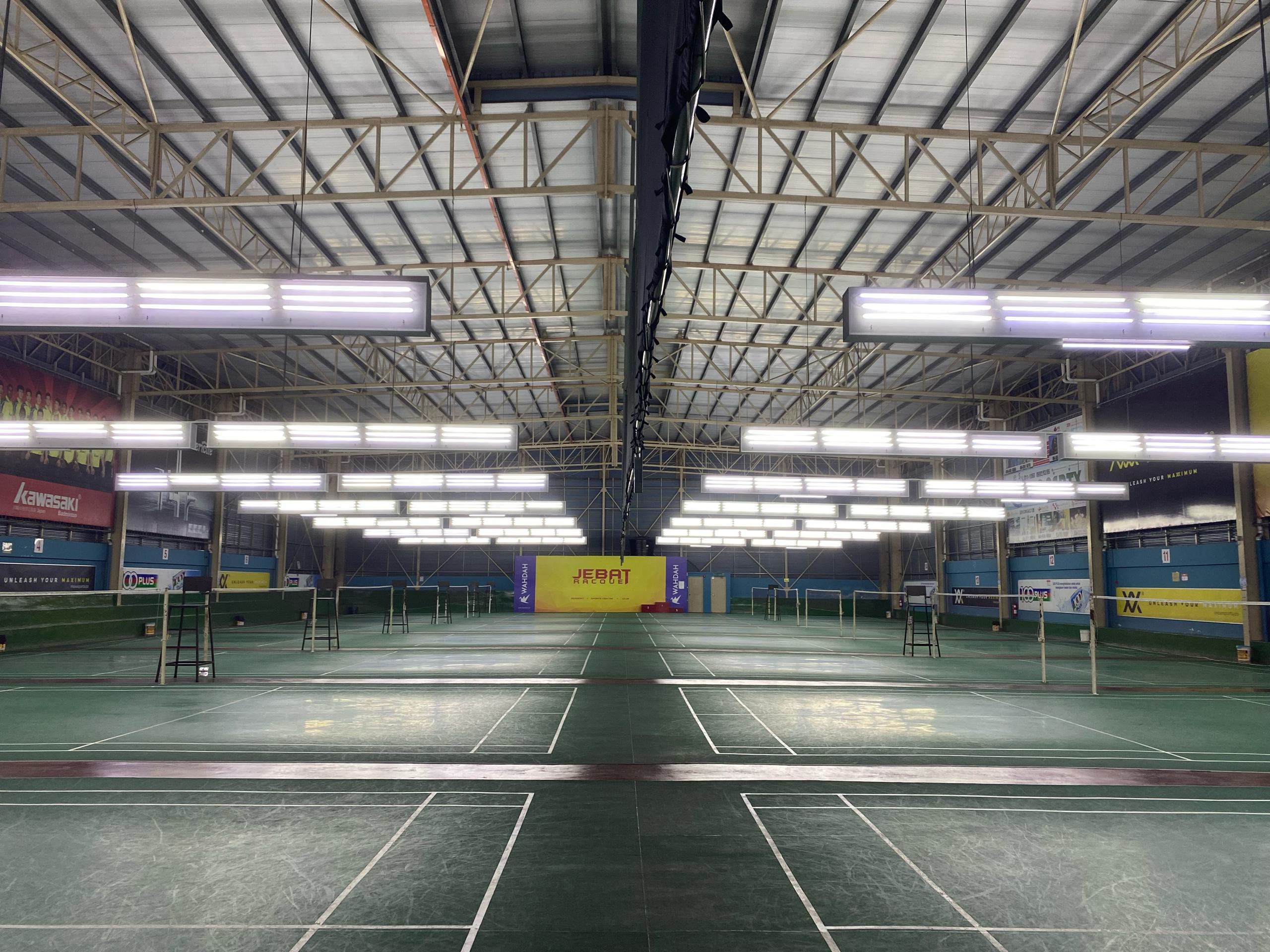 Jebat Racquet Sports Centre - Photo 14