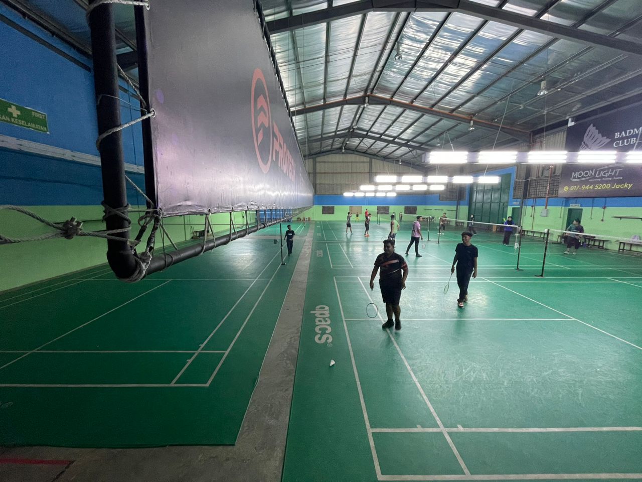 GLY Badminton Hall - Photo 6