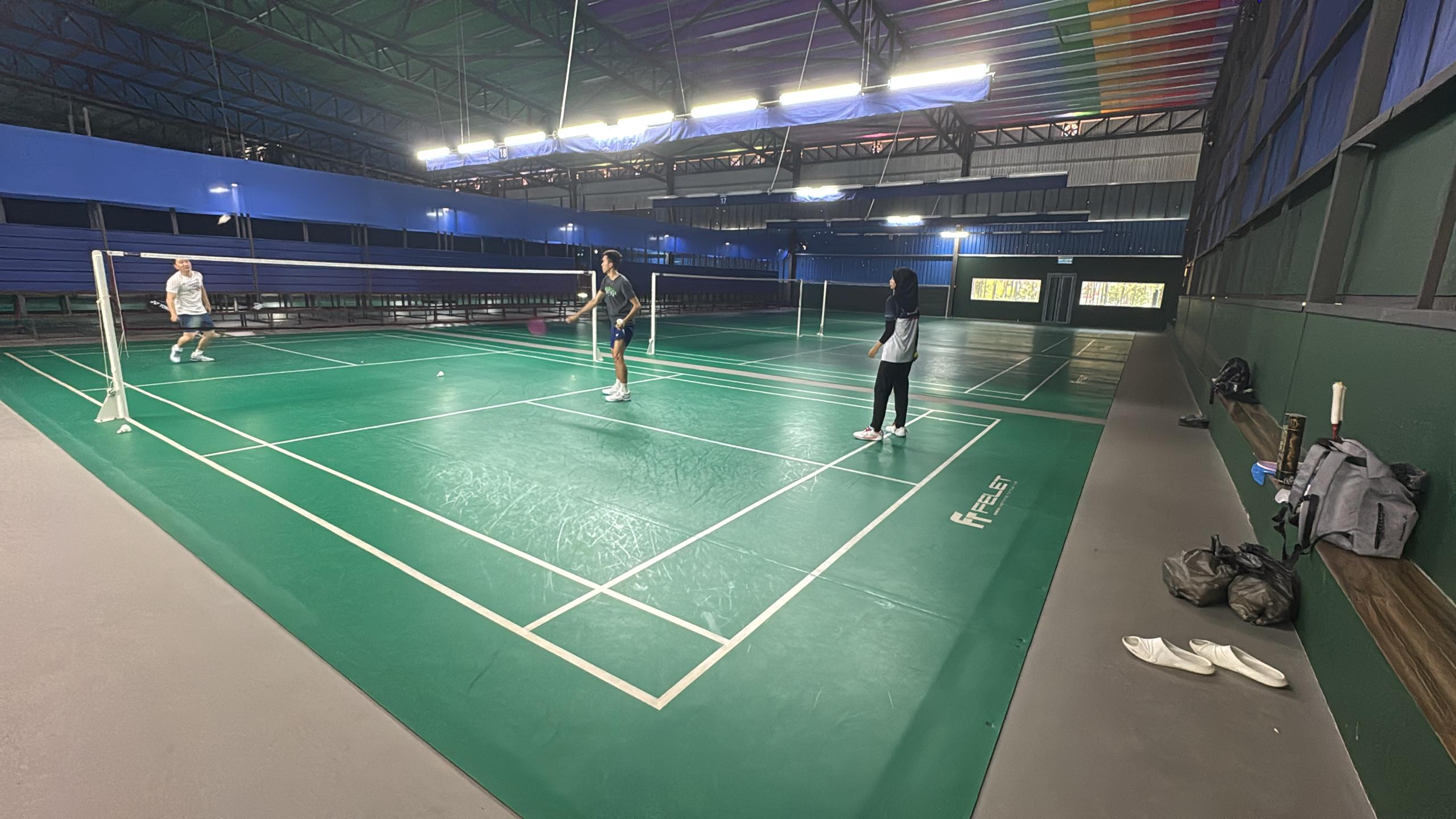 Kemuning Lakeside Badminton Centre - Photo 6