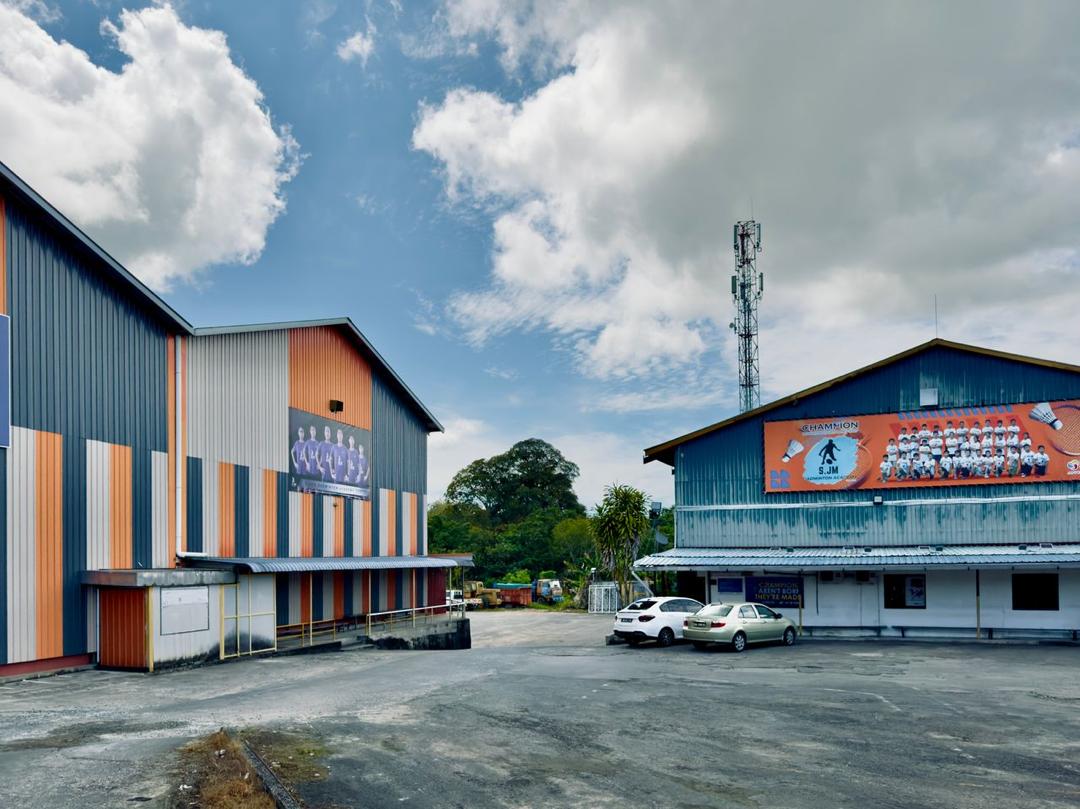 Champion Badminton Courts Miri - Photo 3
