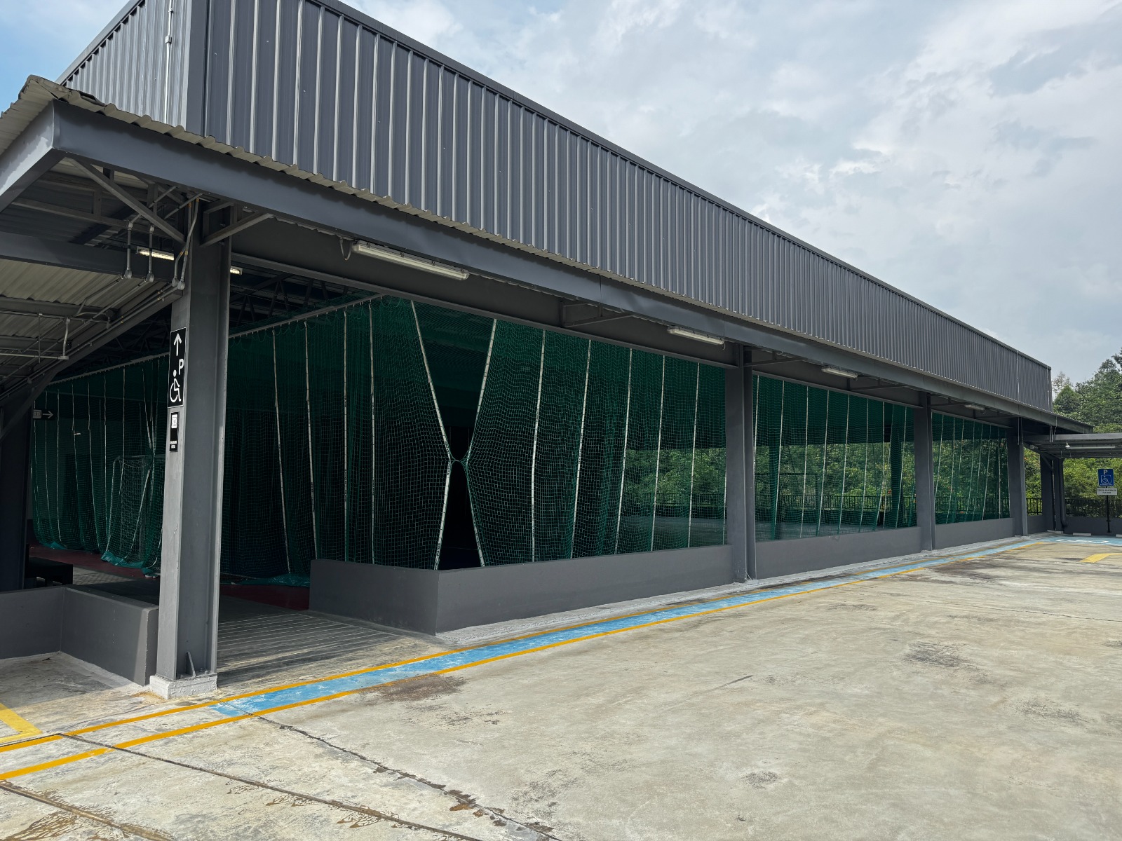 PULSE SPORTS ARENA - Photo 11