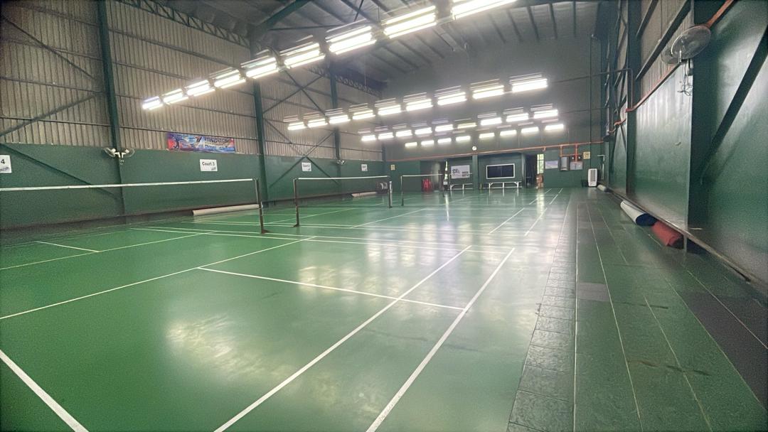Balakong Badminton Sports Centre - Photo 3