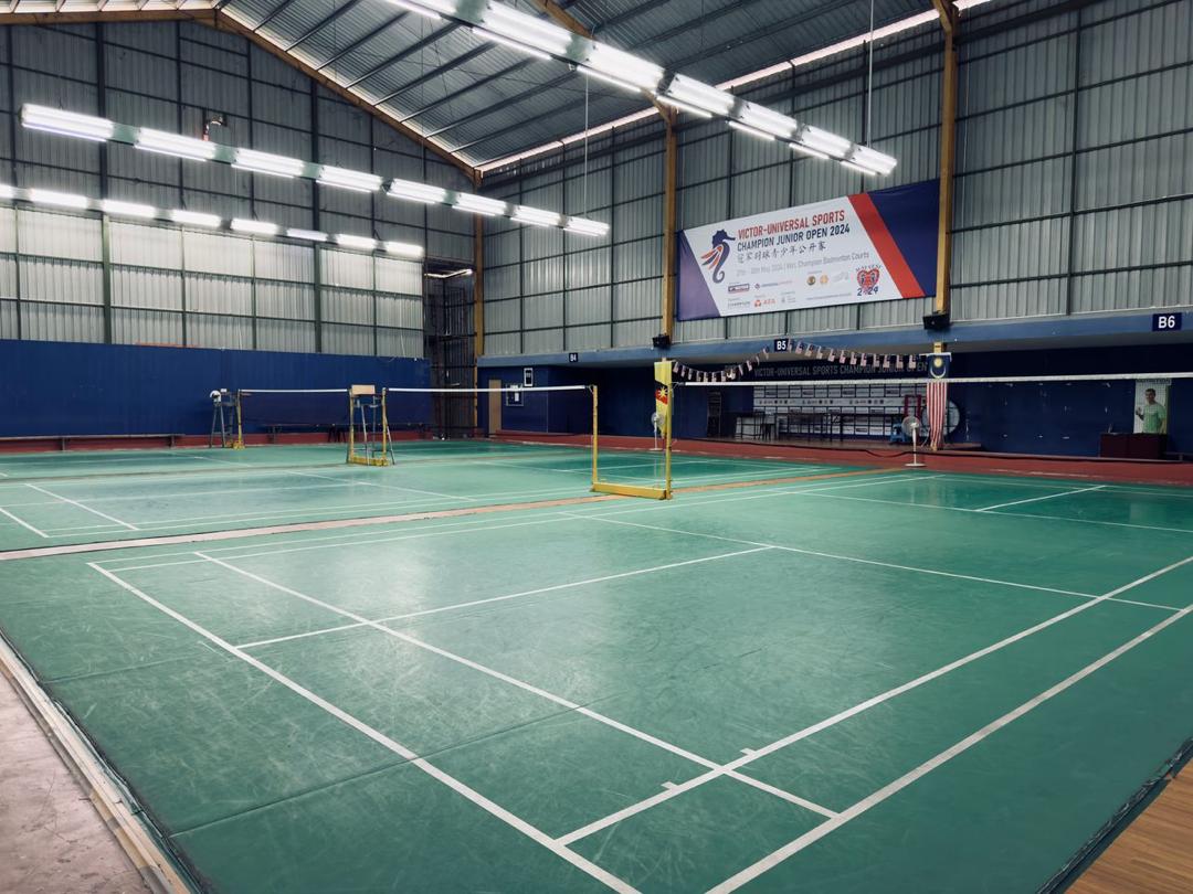 Champion Badminton Courts Miri - Photo 4