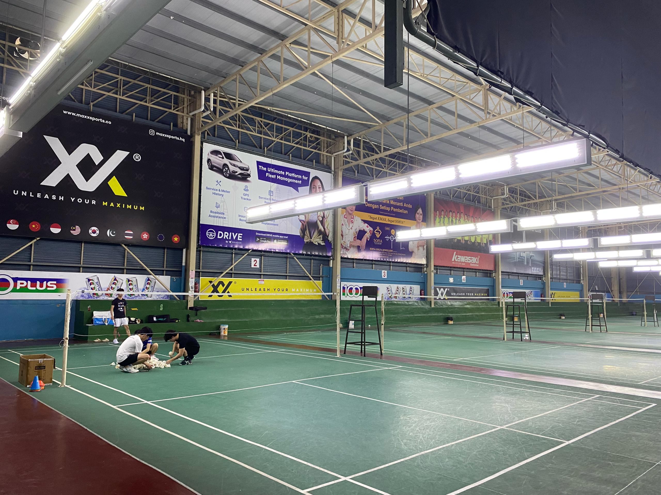 Jebat Racquet Sports Centre - Photo 11