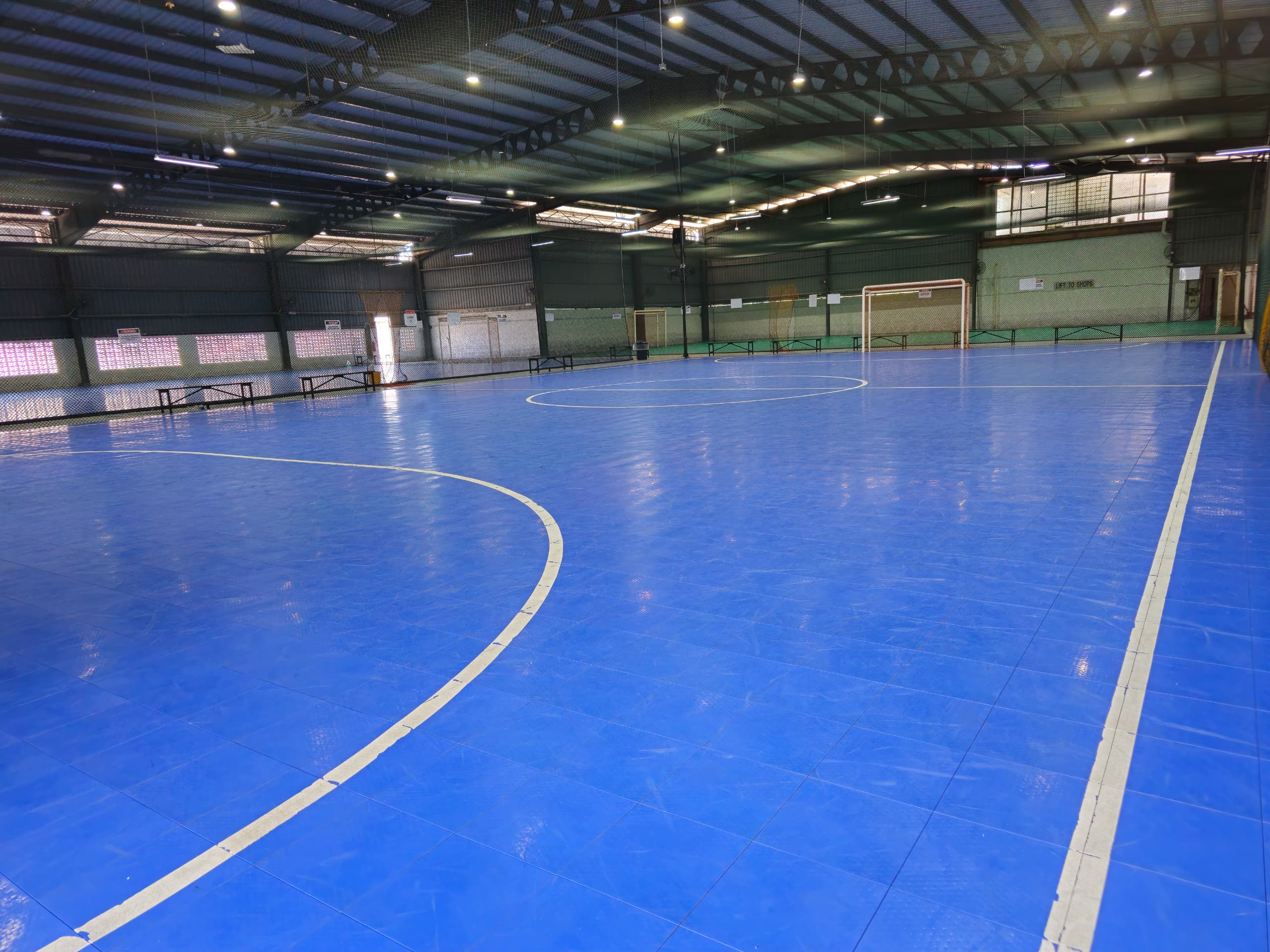 Kapten Futsal Melaka Mall - Photo 4