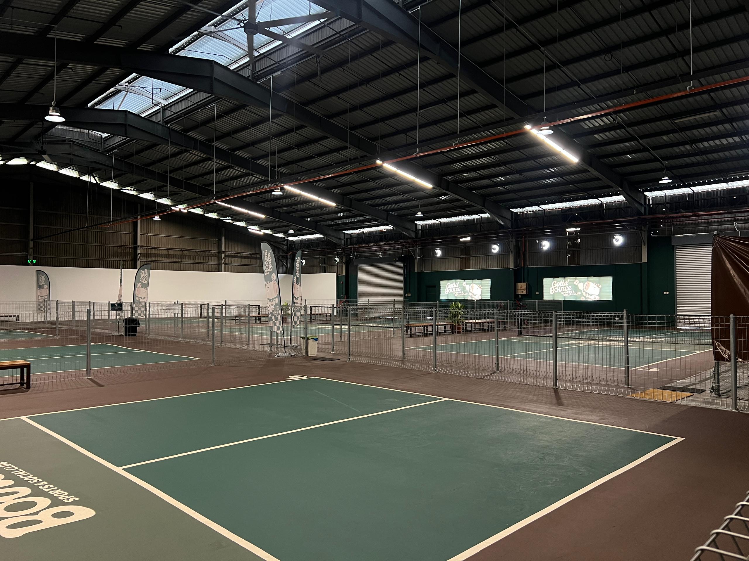 Gotta‘ Bounce Sports & Social Club - Photo 3