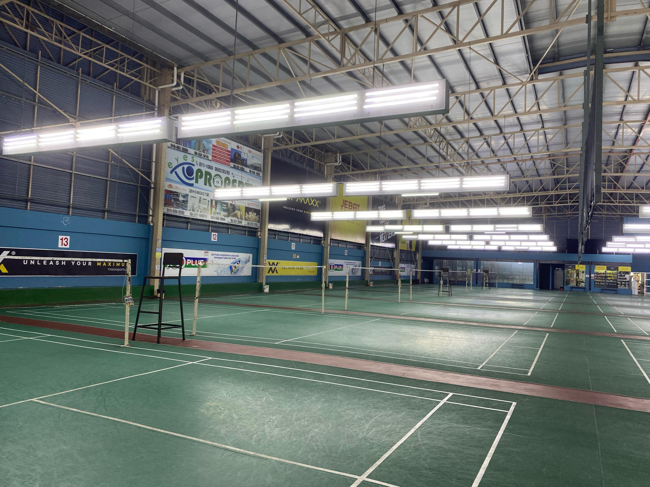 Jebat Racquet Sports Centre - Photo 7