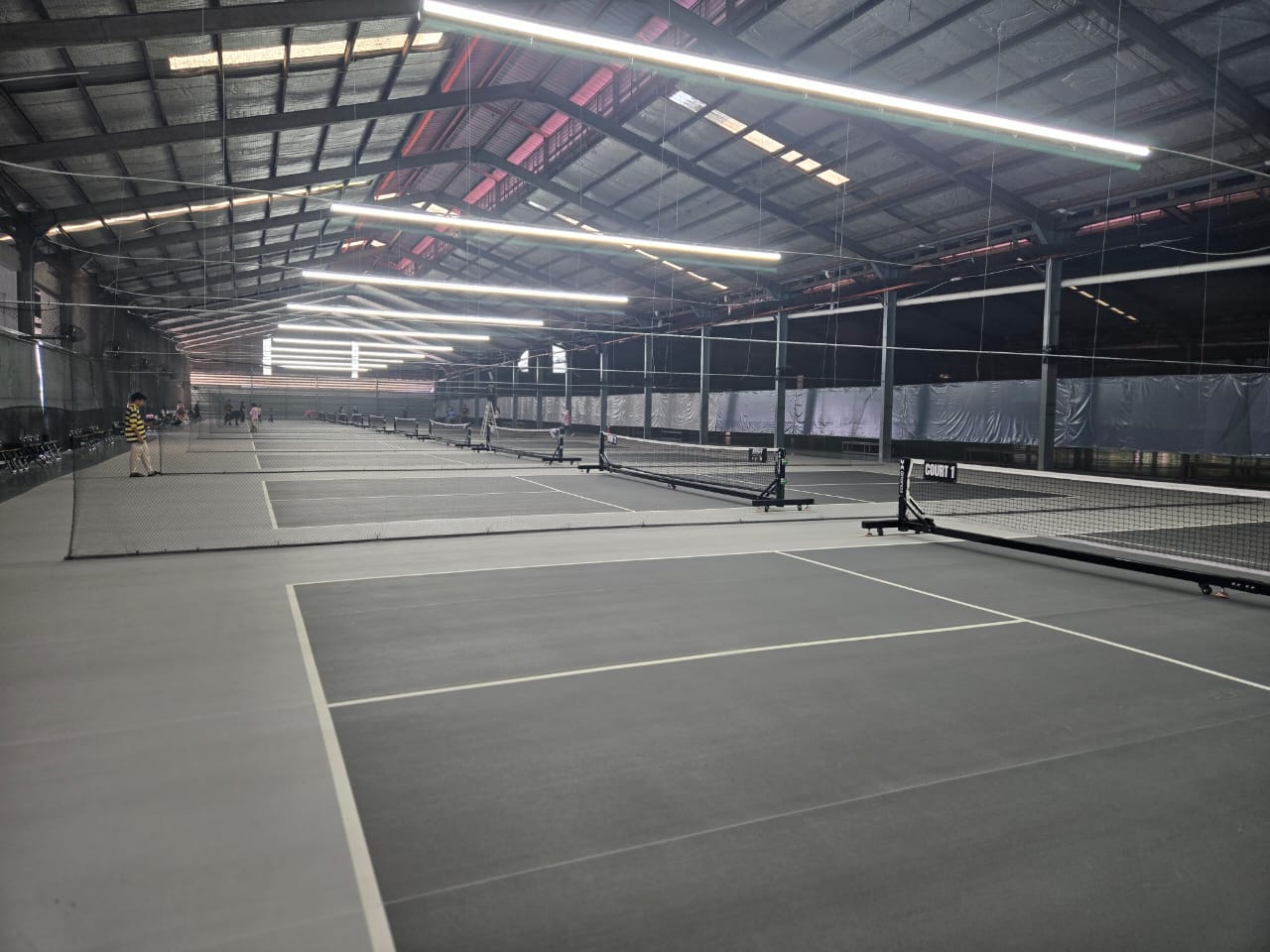 BORNEO SPORTS ARENA - Photo 8