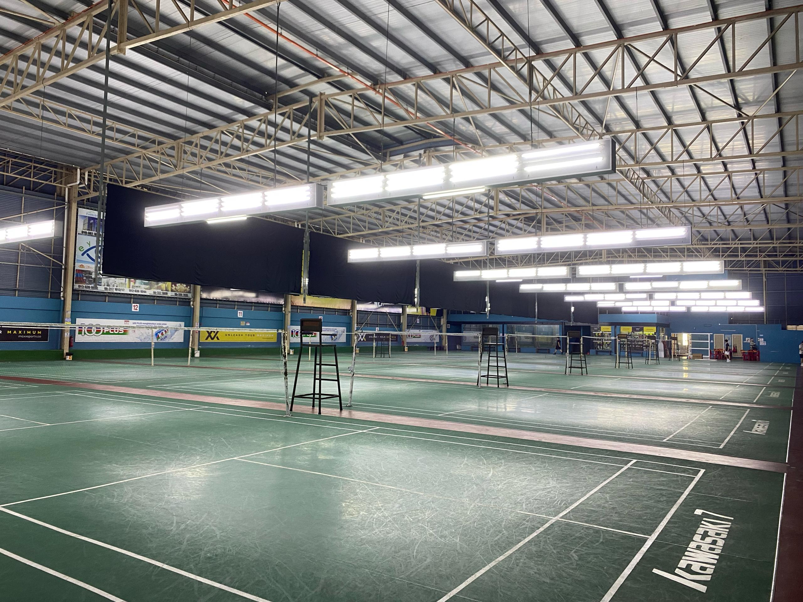 Jebat Racquet Sports Centre - Photo 3